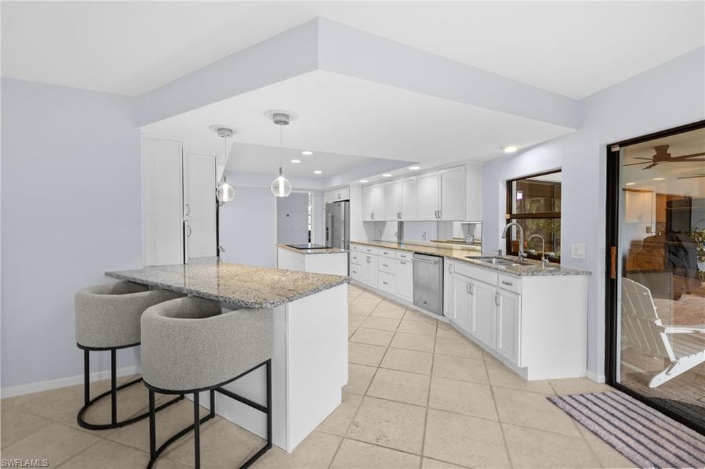 433 Golfview DR-39
