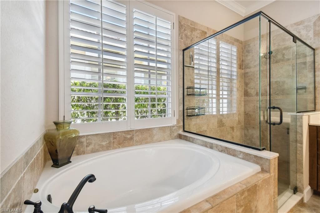 5742 Calmar Breeze LN-26