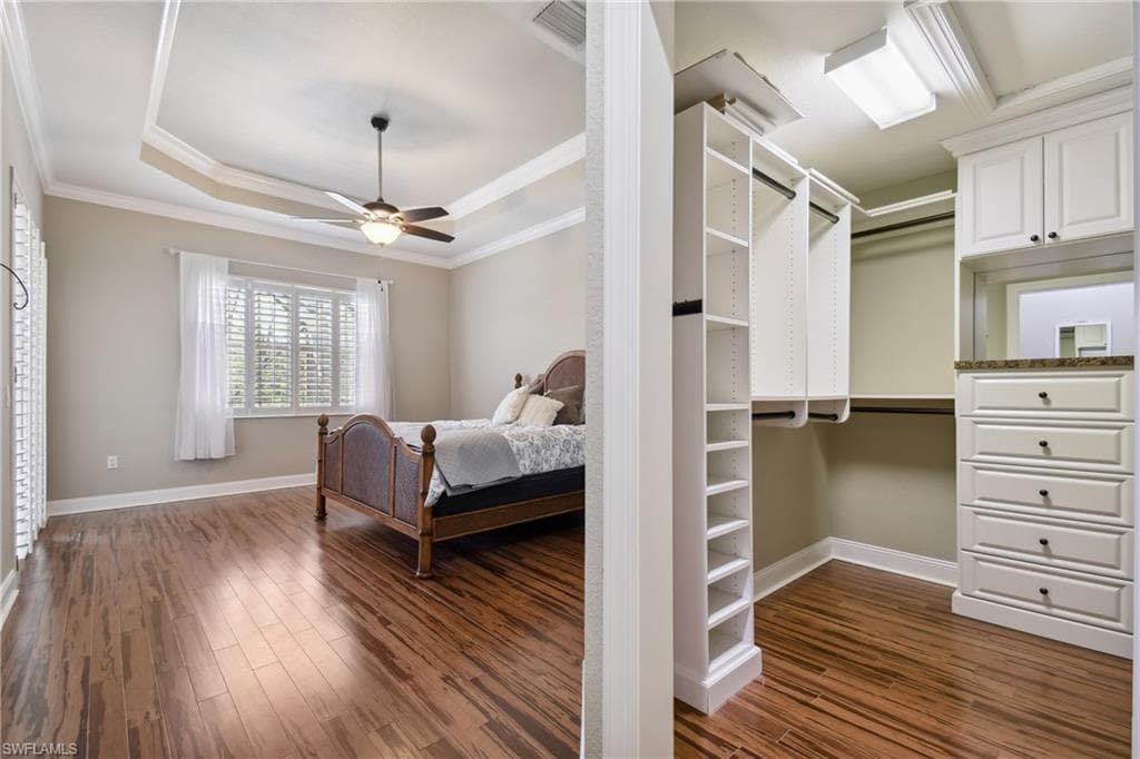 5742 Calmar Breeze LN-22