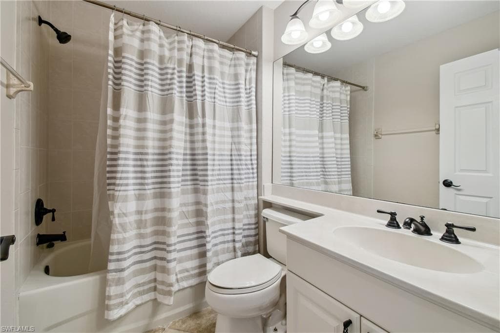 5742 Calmar Breeze LN-32
