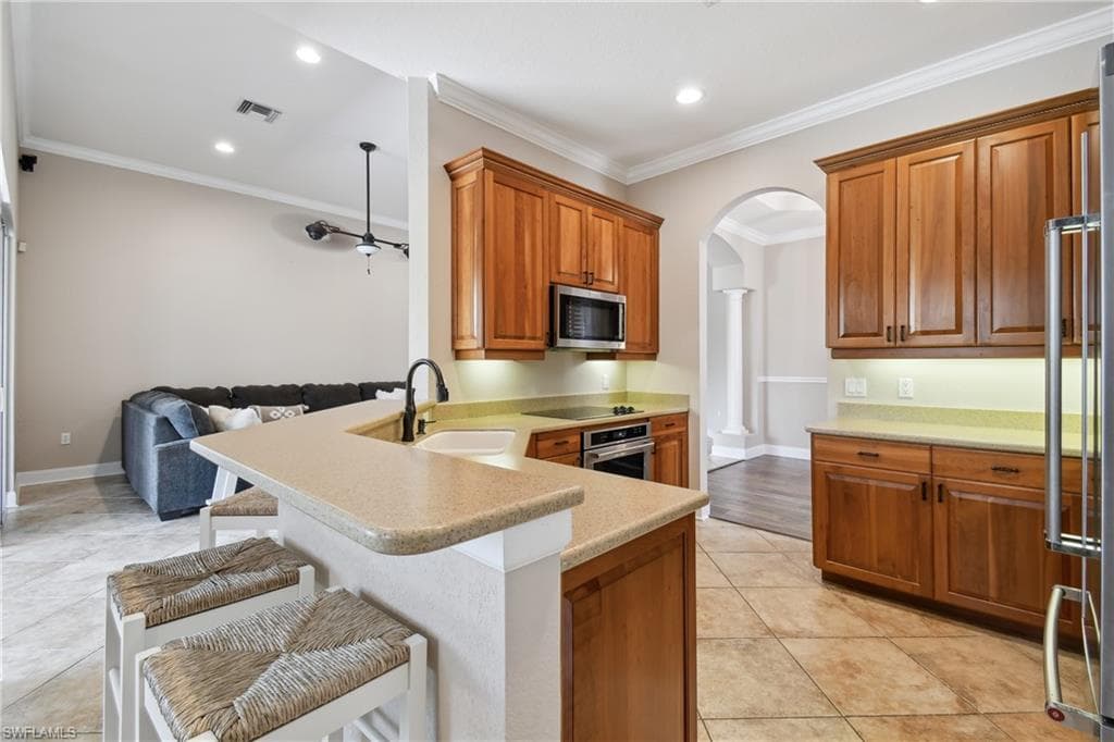 5742 Calmar Breeze LN-14