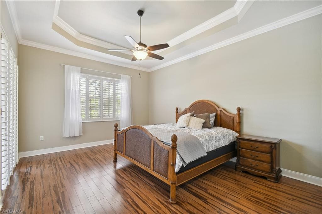5742 Calmar Breeze LN-19