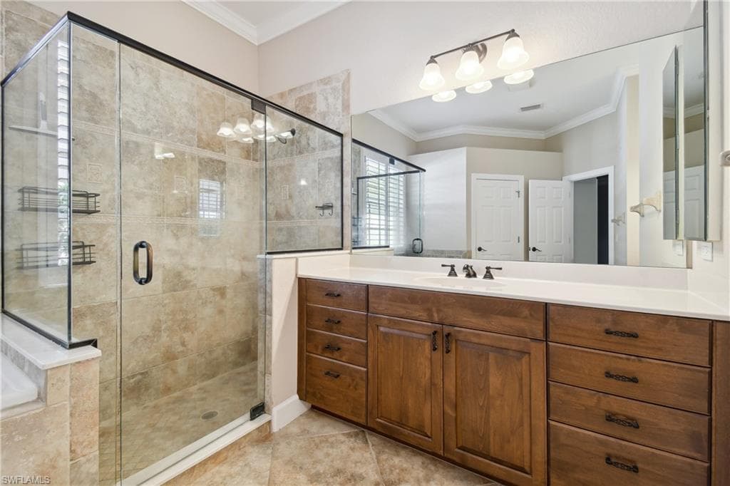5742 Calmar Breeze LN-25