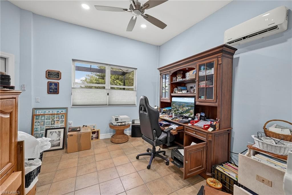 205 2nd ST-16