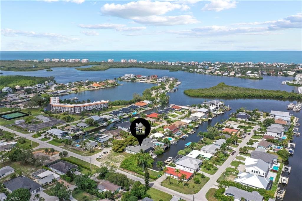 205 2nd ST-37
