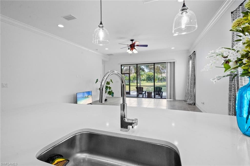 11536 Foxbriar LN-12