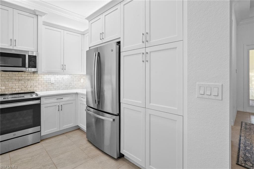 11536 Foxbriar LN-14