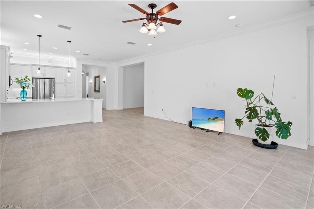 11536 Foxbriar LN-19