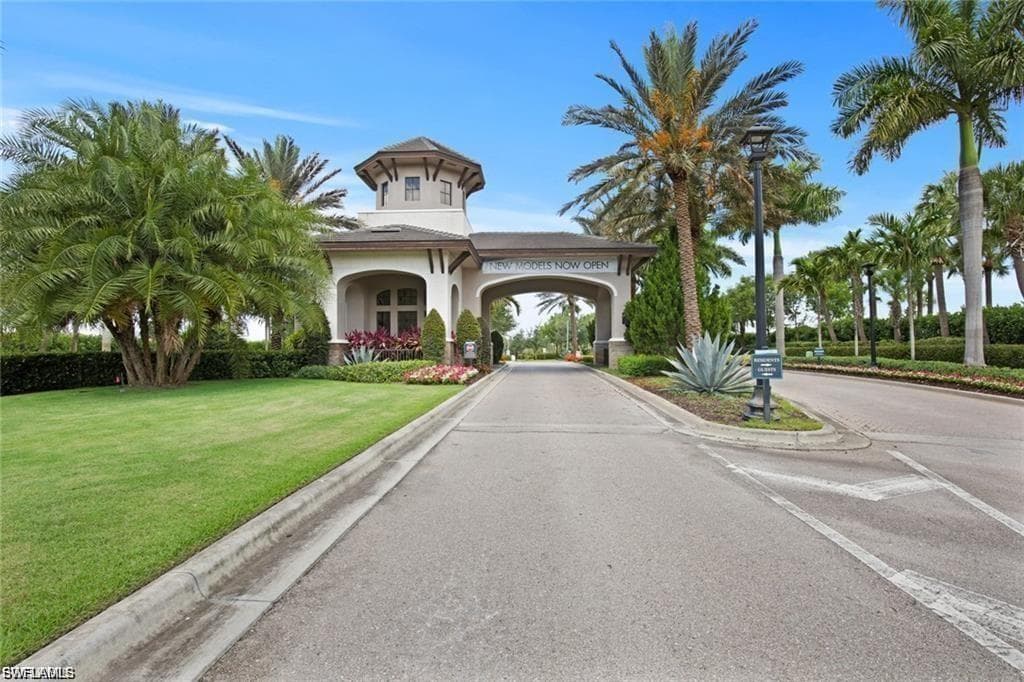 11536 Foxbriar LN-44