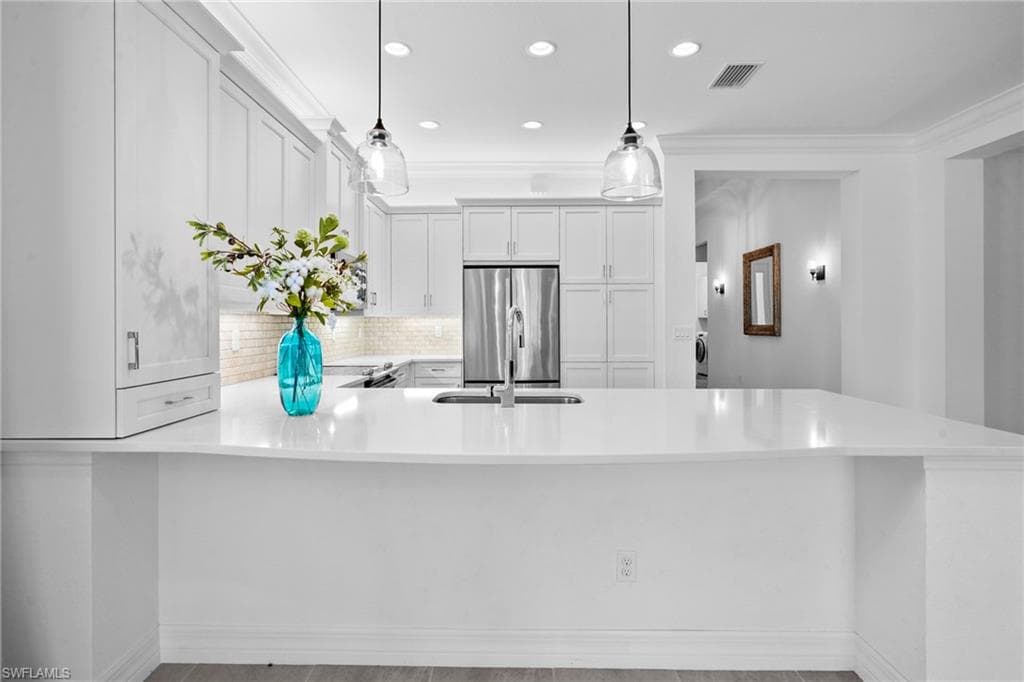 11536 Foxbriar LN-8