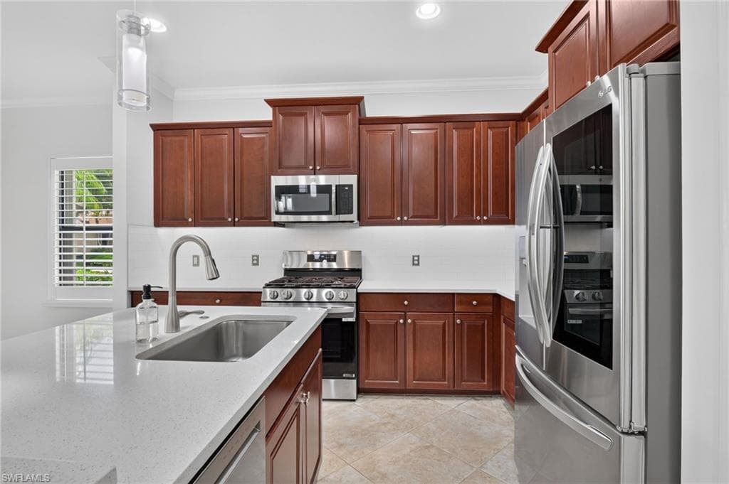 21567 Cascina DR-9