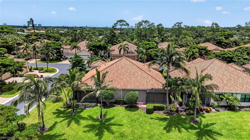21567 Cascina DR-34