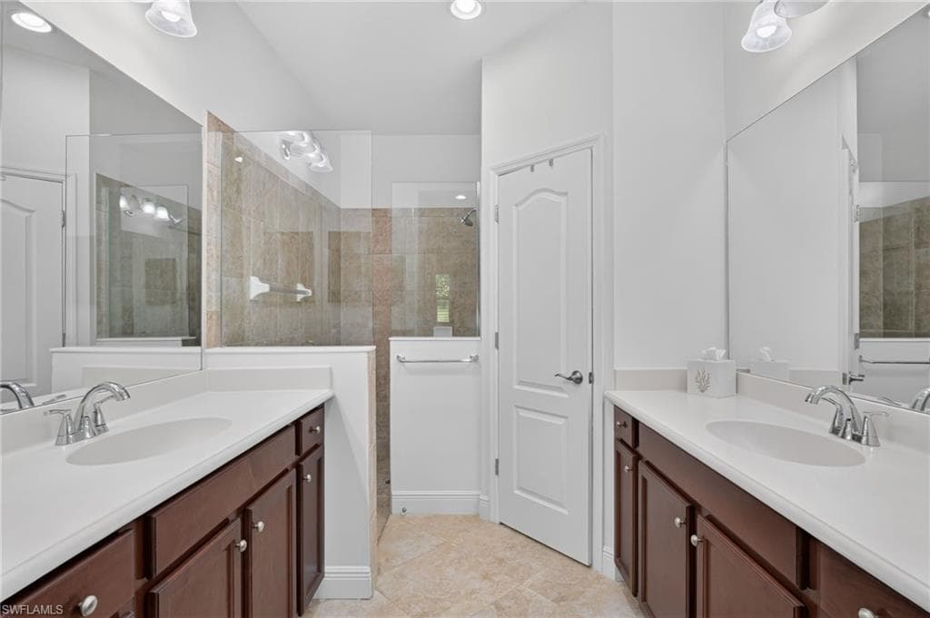 21567 Cascina DR-14