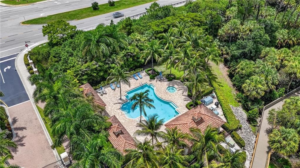 21567 Cascina DR-37