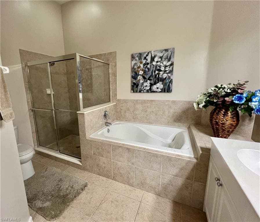 3020 Meandering WAY 201-28