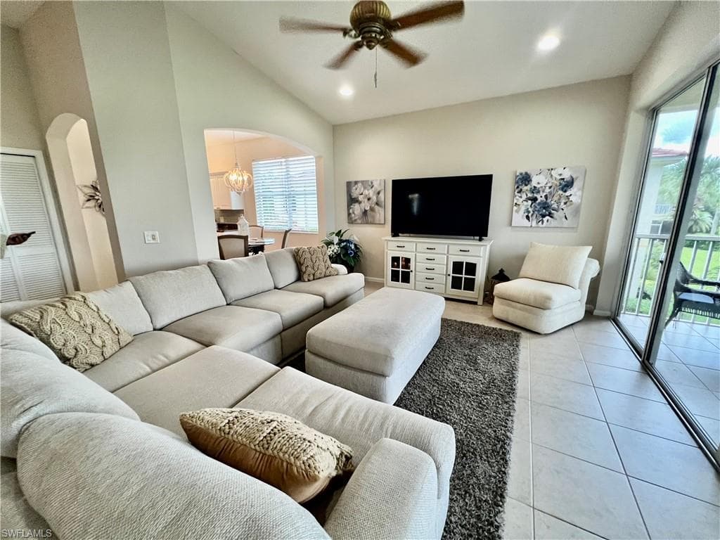 3020 Meandering WAY 201-20