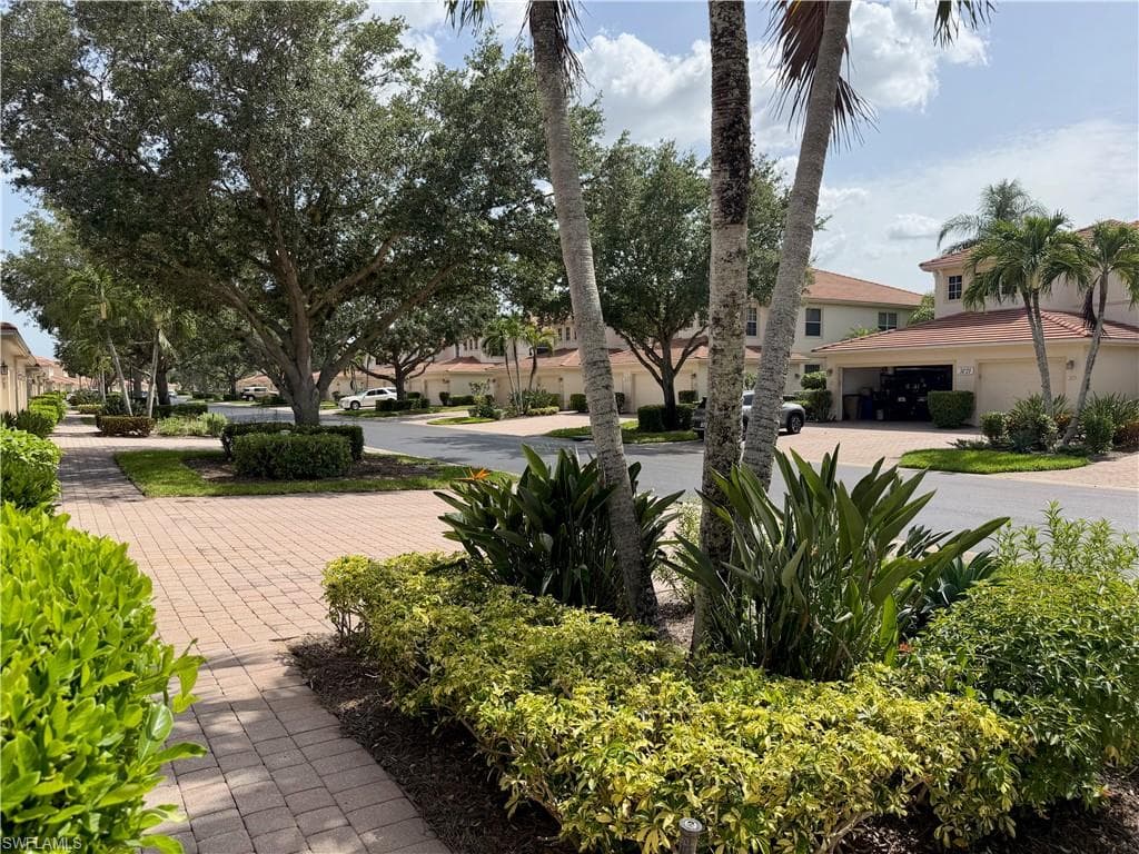 3020 Meandering WAY 201-35