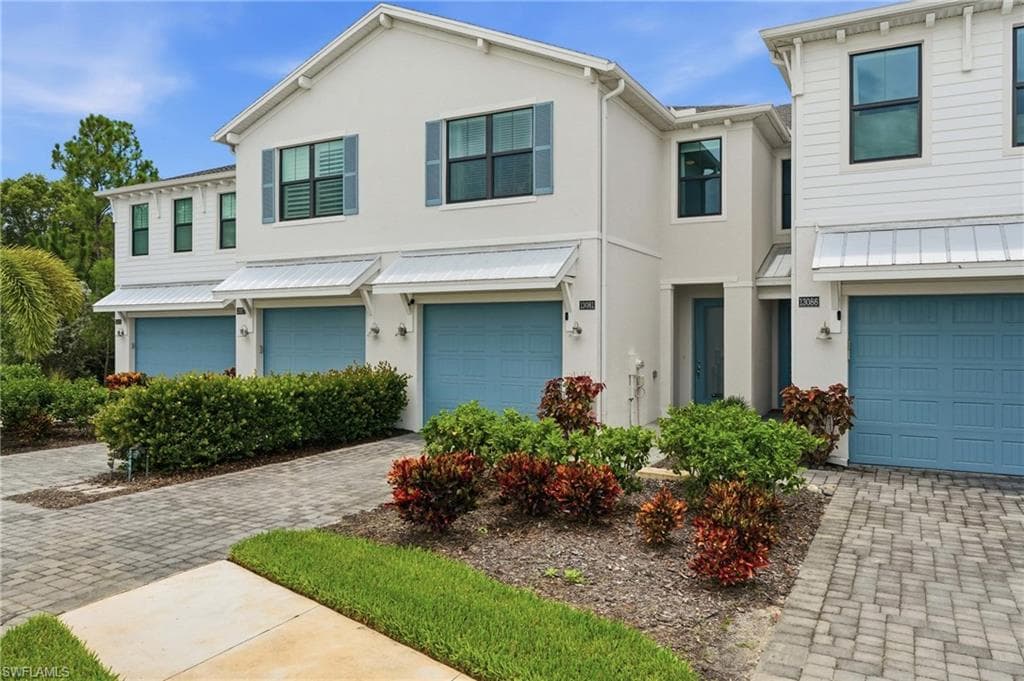 13081 Pembroke DR-2