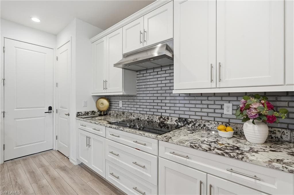 13081 Pembroke DR-19