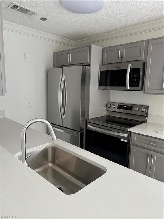 3225 E Riverside DR 54E-5