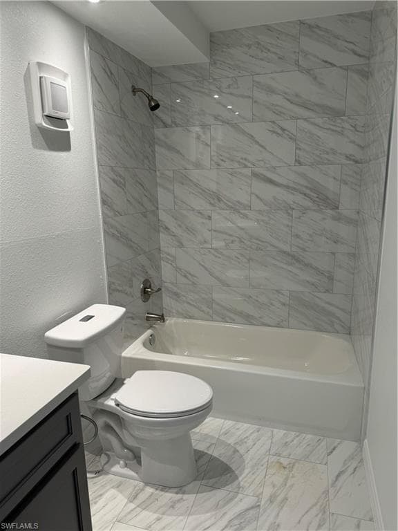 3225 E Riverside DR 54E-9