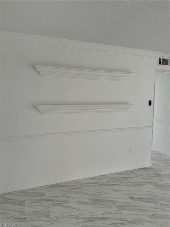 3225 E Riverside DR 54E-15