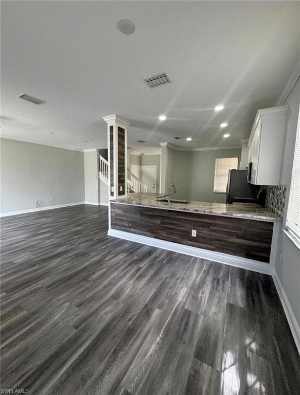 7614 Bristol CIR-5