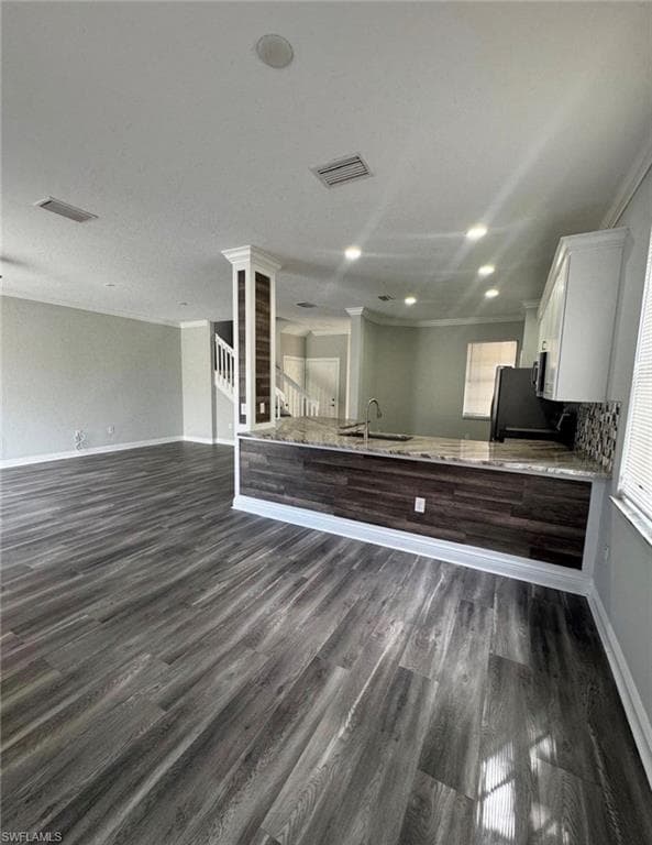7614 Bristol CIR-4