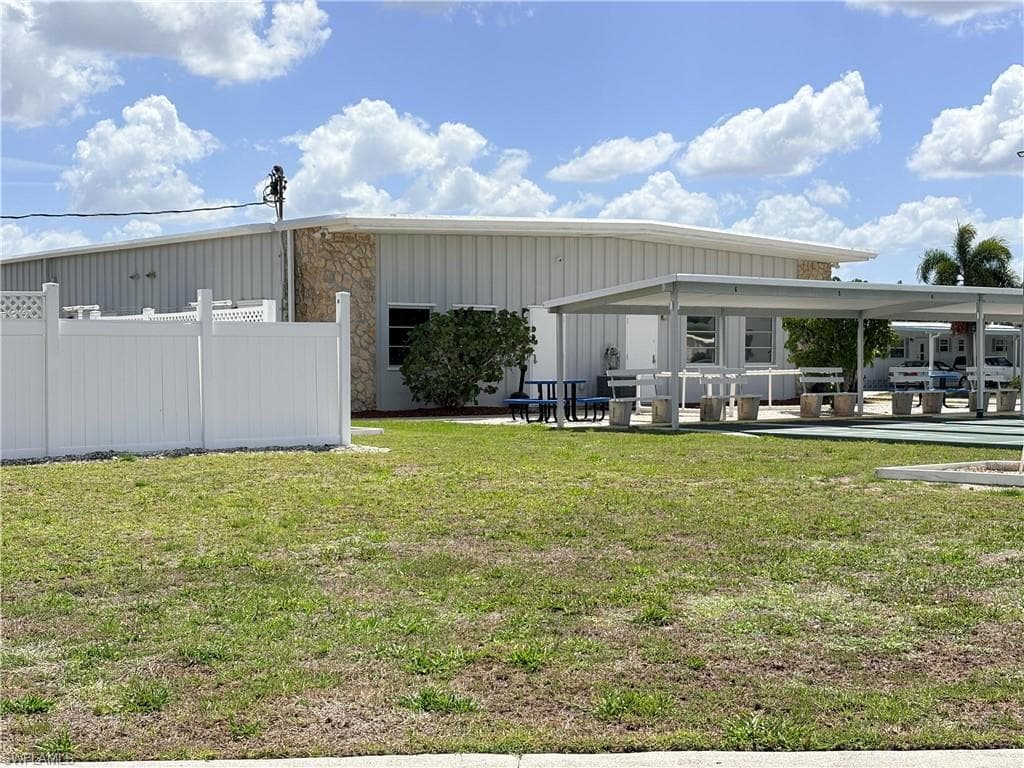 2790 Indianwood DR-29