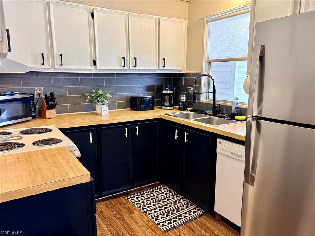 2790 Indianwood DR-8