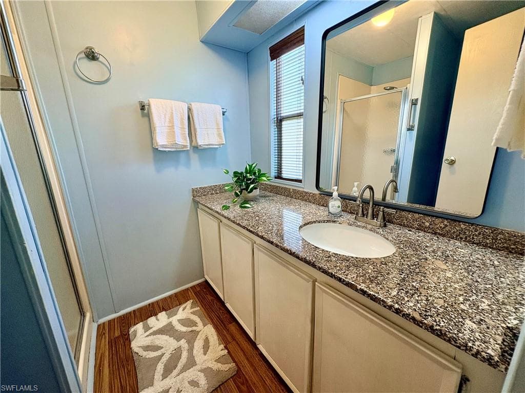 2790 Indianwood DR-25