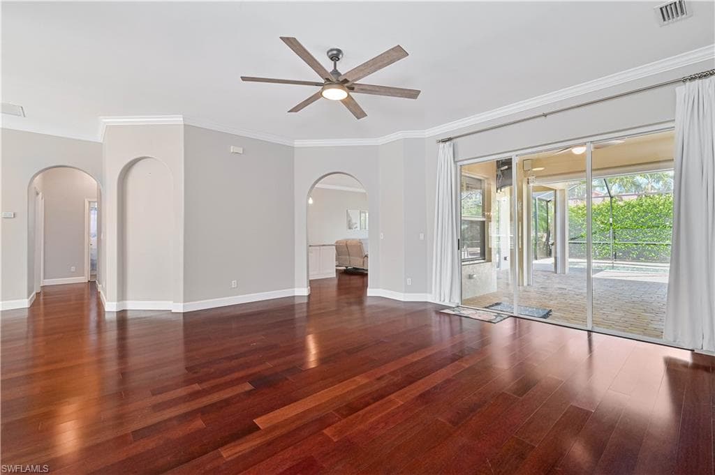 14111 Creek CT-10