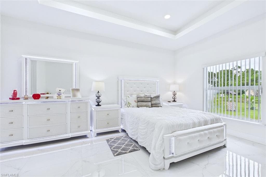 621 Tomasello DR-13
