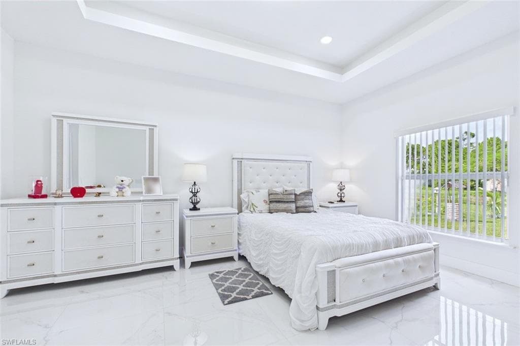 621 Tomasello DR-22