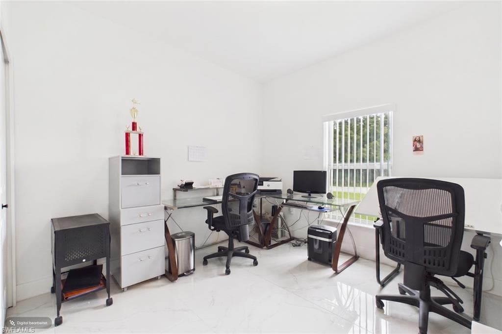 621 Tomasello DR-35