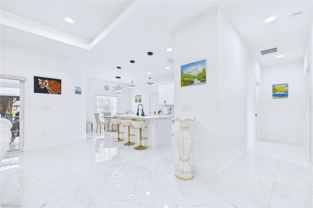 621 Tomasello DR-8