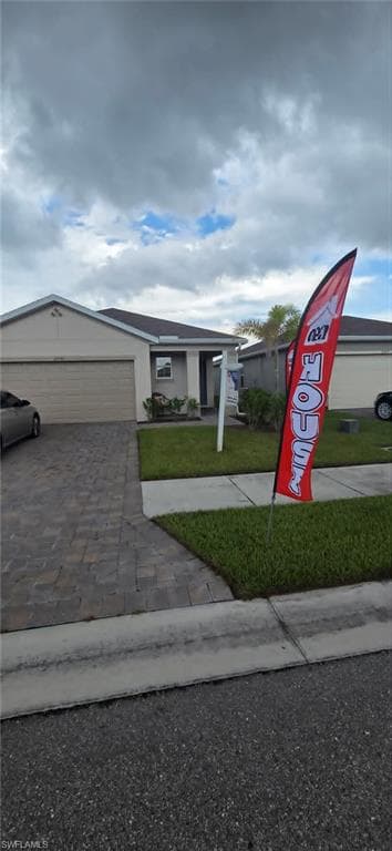 2793 Star Coral DR-4