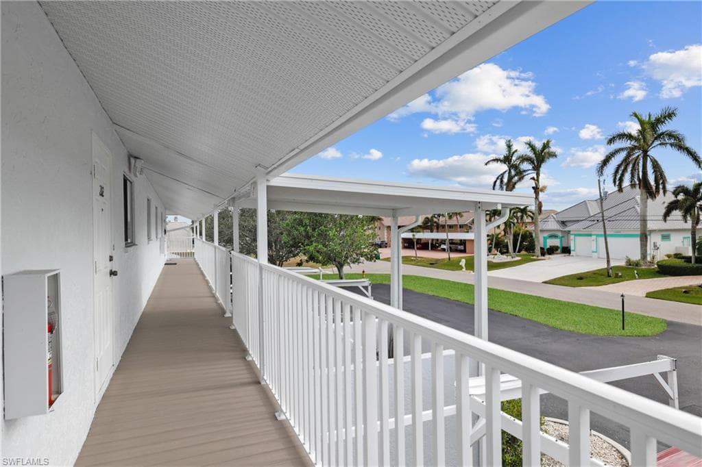 1203 SW 48th TER 201-2