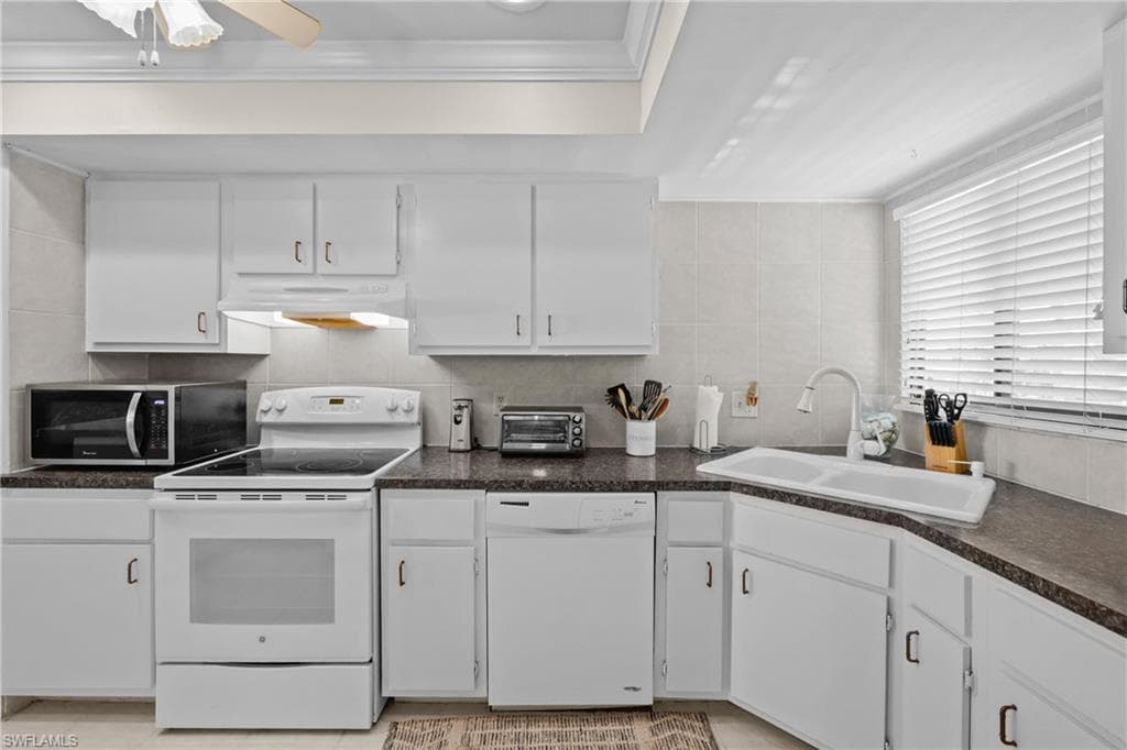 1203 SW 48th TER 201-7