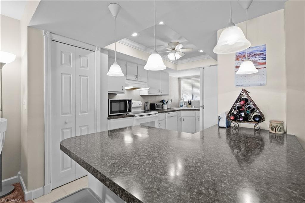 1203 SW 48th TER 201-10