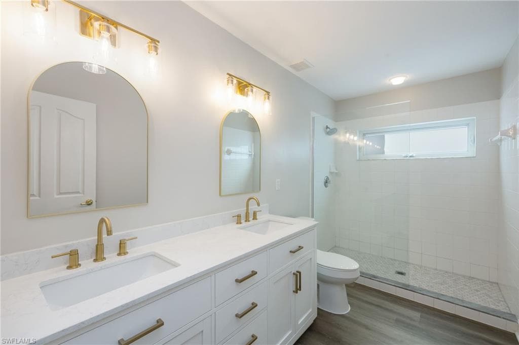 300 Diamond CIR 308-14