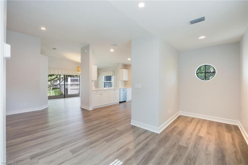 300 Diamond CIR 308-4