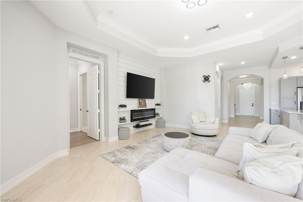 1419 Serrano CIR-13