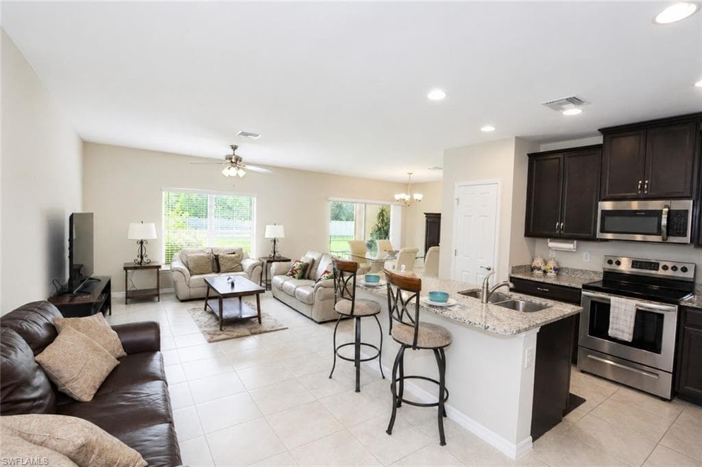3763 Crofton CT-3