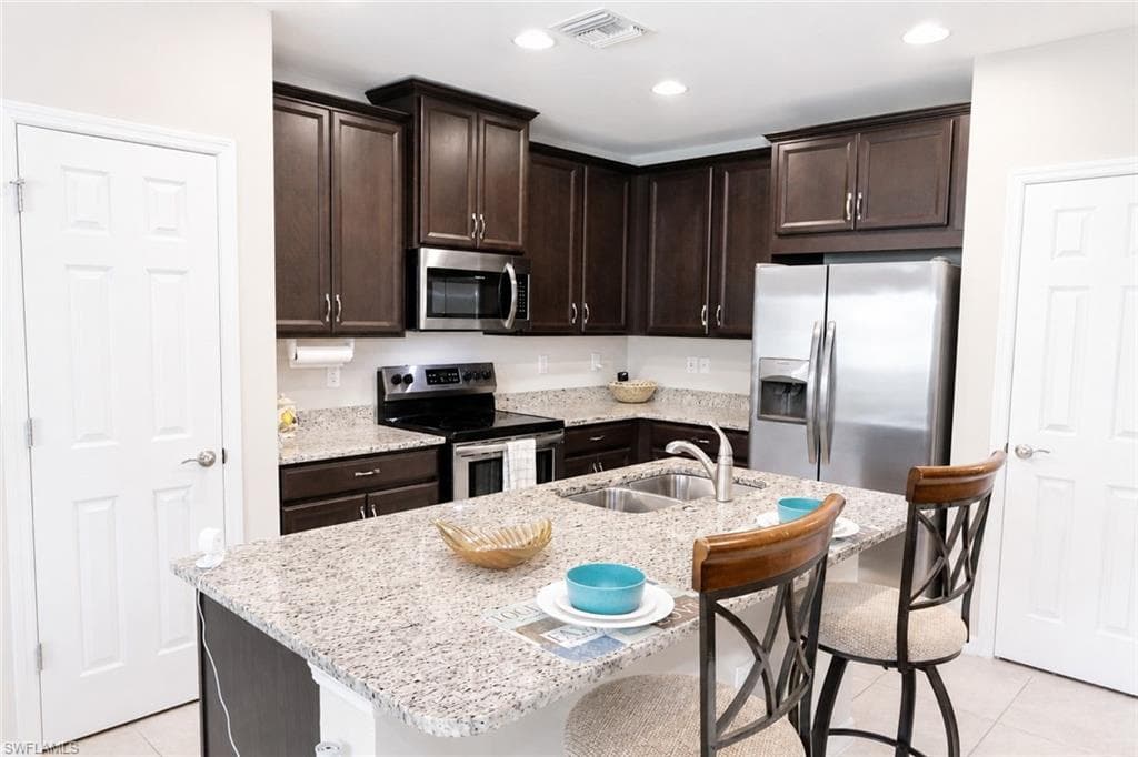 3763 Crofton CT-5