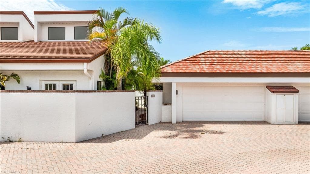 5501 Harbour Castle DR-6