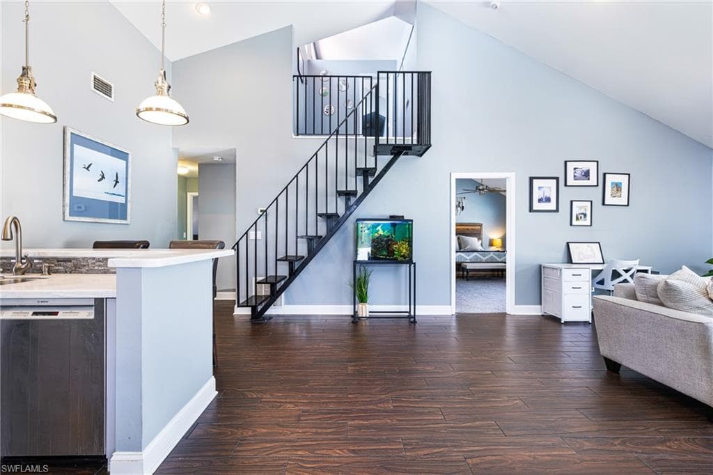 5501 Harbour Castle DR-11