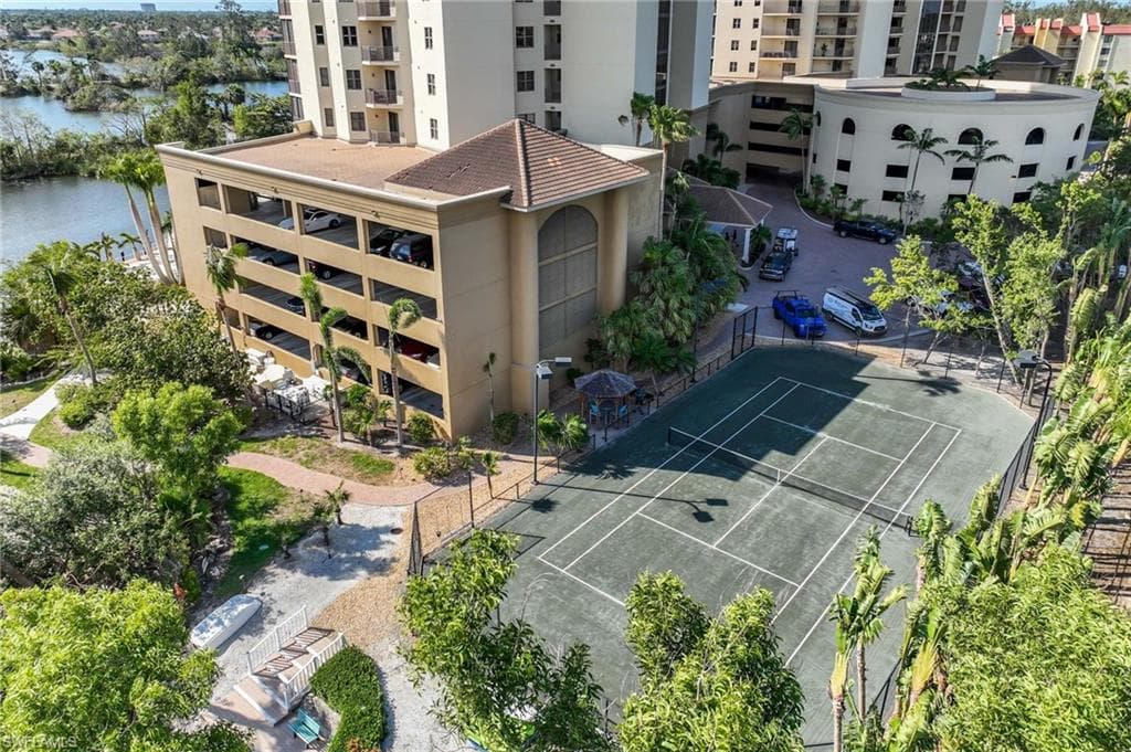 14300 Riva Del Lago DR 2001-24