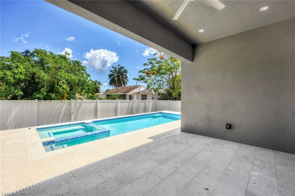 1297 Trail Terrace DR-23