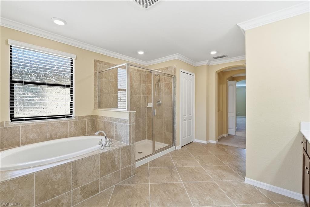 4381 Madagascar Palm WAY-30